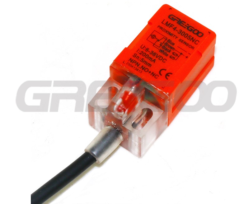 Inductive proximity sensor LMF4