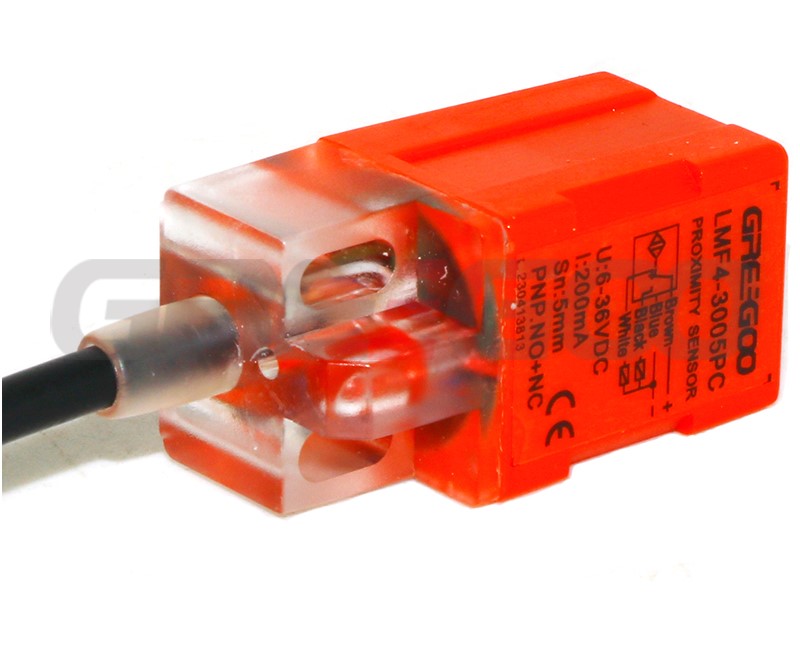 Inductive proximity sensor LMF4