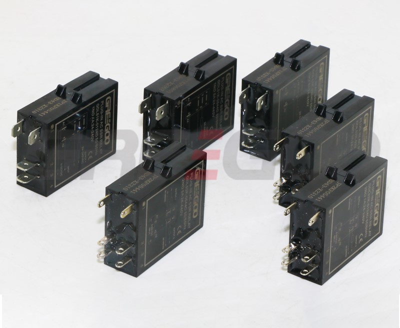 Plug in AC switching Solid State Relays