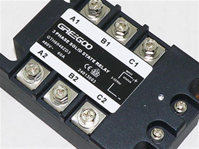 Solid-state relay parameter terms explanation in English.